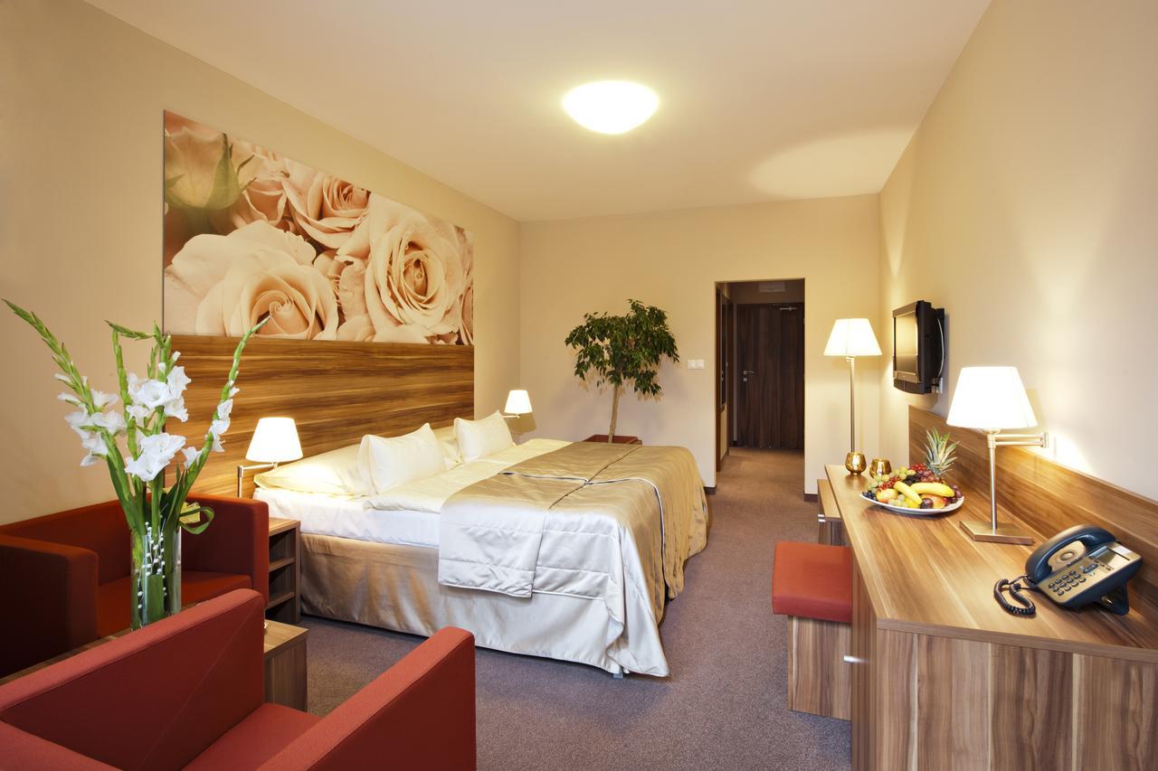 Hotel Velka Fatra Turčianske Teplice Εξωτερικό φωτογραφία